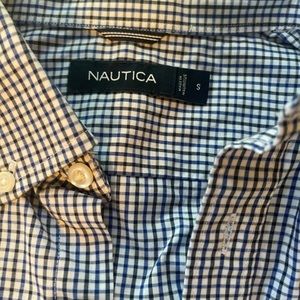 Men’s Nautica Button Down Size Small blue